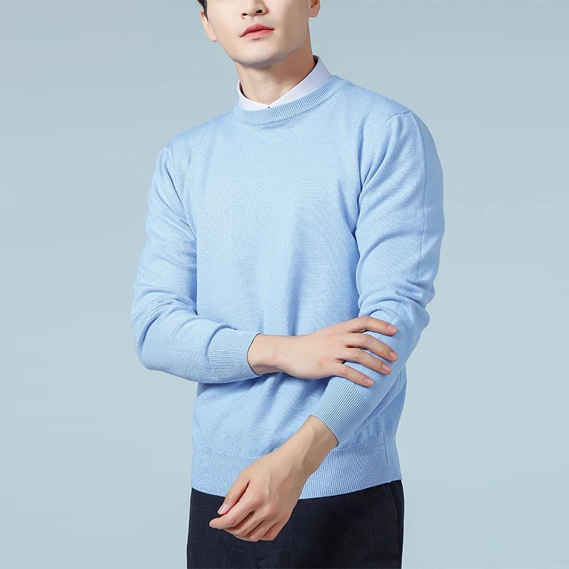 Men's Brushed Wool-Blend O-Neck Pullover with Fringed Trim