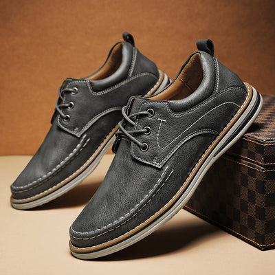 Men Leather Shoes with Cushioned Insoles and Contrast Stitching