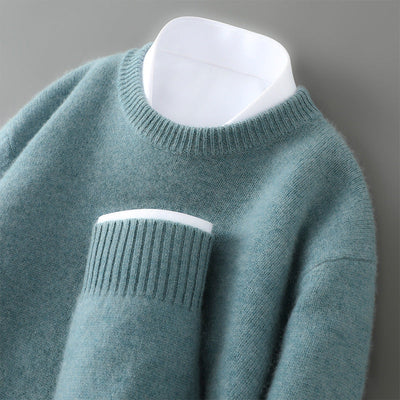 Men Cashmere Sweater with Tapered Cuffs and Relaxed Fit