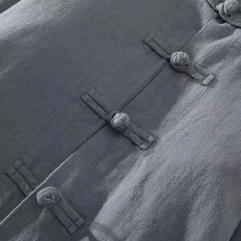 Men’s Slim Fit Shirt with Fabric-Covered Buttons and Garment-Wash Finish