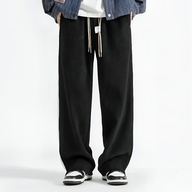Men Woven Pleated Trousers with Straight Leg and Rib-Knit Fabric