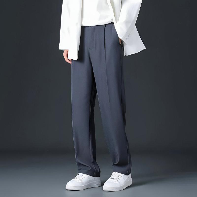Men Pleated Trousers with Zip Fly and Lightweight Italian Fabric
