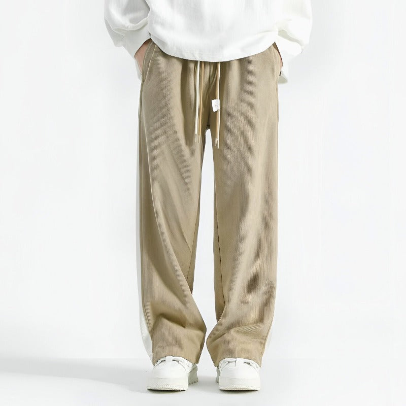 Men Woven Pleated Trousers with Straight Leg and Rib-Knit Fabric