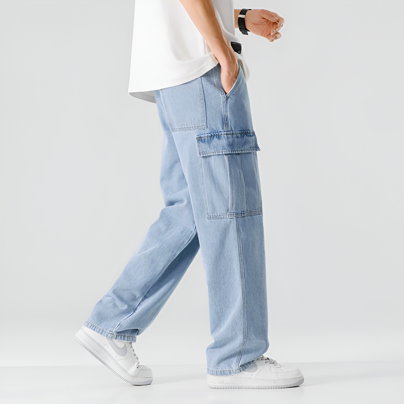 Men's Relaxed-Fit Straight-Leg Cargo Jeans with Stretch Fabric and Adjustable Waist