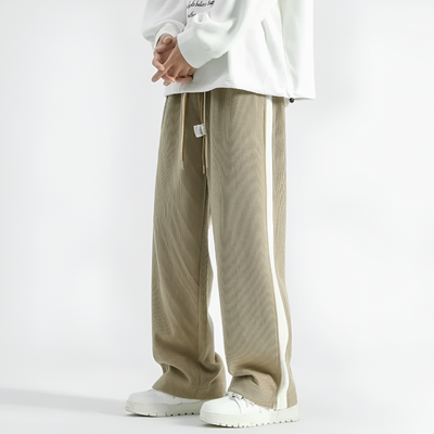 Men Woven Pleated Trousers with Straight Leg and Rib-Knit Fabric